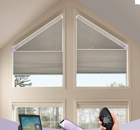 Shades de fenêtre inclinées