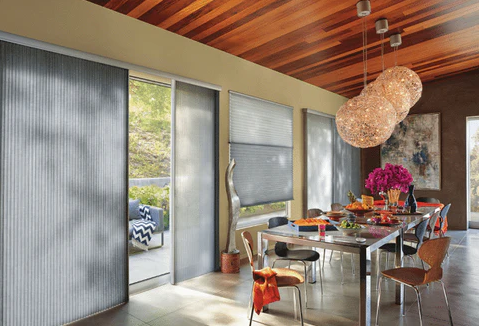 Nuses cellulaires verticales pour les portes coulissantes en verre