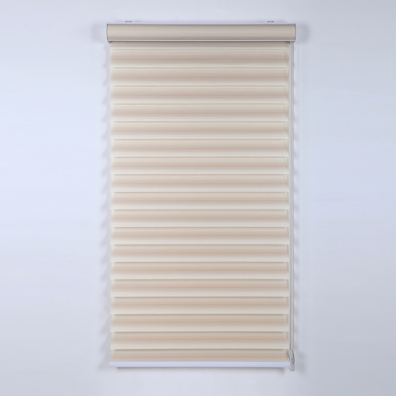 Stores de fenêtre 100 % polyester filtrant la lumière Stores triples
