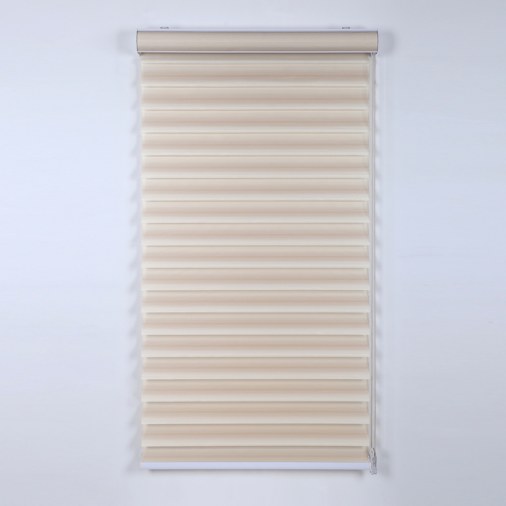 Stores de fenêtre 100 % polyester filtrant la lumière Stores triples