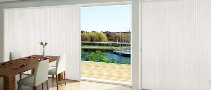 Nuances cellulaires verticales pour les portes coulissantes en verre en 2025