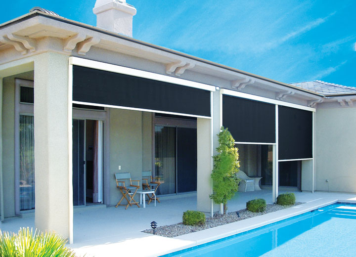 Stores extérieurs rétractables à ressort